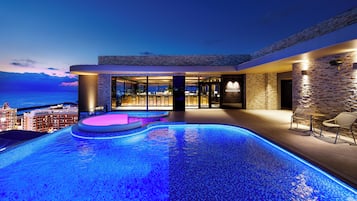 Piscina externa sazonal