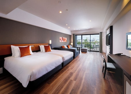 Universal Twin, Non Smoking | In-room safe, desk, iron/ironing board, free WiFi. RIHGA Royal Resort Okinawa Chatan