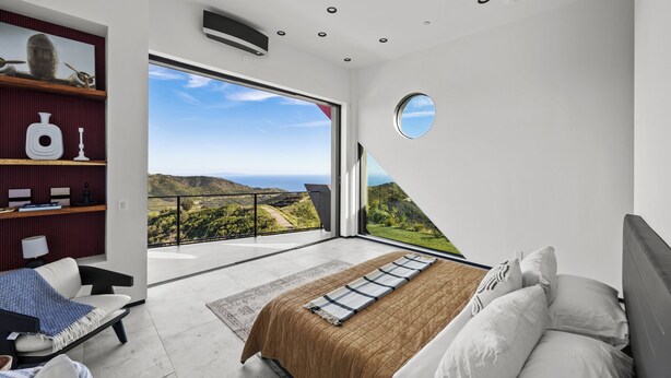 3 bedrooms, desk, WiFi (free), bed sheets - The Aviator; Sweeping Ocean Views Above The Clouds (Malibu)