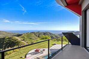 Property grounds - The Aviator; Sweeping Ocean Views Above The Clouds (Malibu)