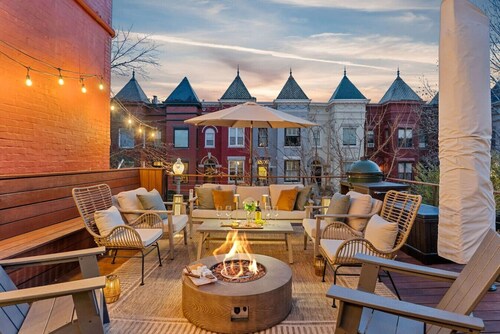 Upscale DC Row Home I Central I Parking I Fire Pit
