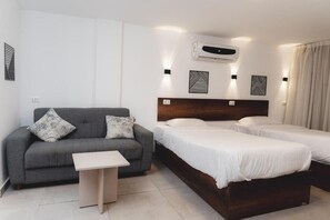 In-room safe, desk, free WiFi, wheelchair access - sola inn hotel hurghada (Hurghada)