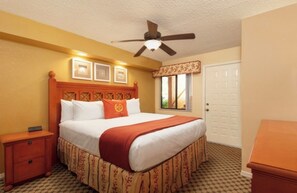 2 bedrooms, iron/ironing board, WiFi, bed sheets - Deluxe 2-bedroom villa with AC in fabulous Kissimmee
5 -10 mins From Disney. (Kissimmee)