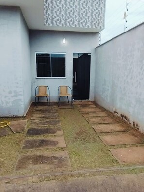 Front of property - Estadia Princesinha do Oasis 900m do Rio (Correntina)