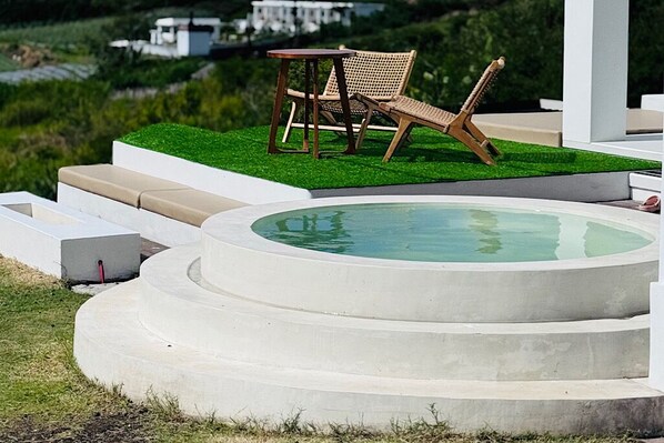 Outdoor spa tub - Glamor Kintamani (Bangli)
