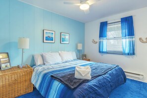 4 bedrooms, free WiFi, bed sheets - Forest Hideaway- Hot tub- close to Lake Michigan (South Haven)
