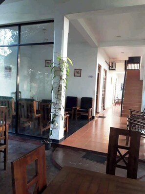 Dining - Hotel City Esala (Dambulla)