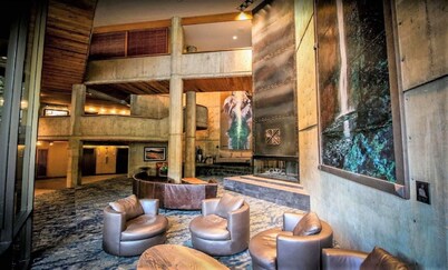 Condo RIGHT on the Snowbird Slopes