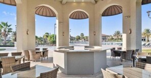 Outdoor dining - Hot Tub, private pool, gamesroom, themed rooms, water slides, fitness, tennis, bar and restaurant (Davenport)