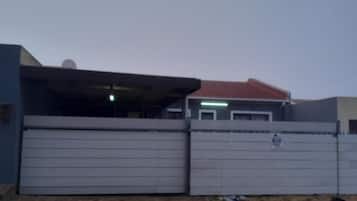 Deluxe-Einzelzimmer, Stadtblick | Aussenbereich