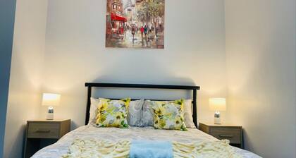 Corby- Split Level Apartment with 3 Bedrooms