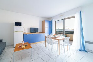 Dining - Royal Park, Villeneuve-Loubet, France (Villeneuve-Loubet)
