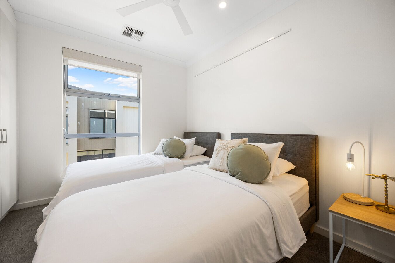 4 soverom, skrivebord, strykejern/-brett og wi-fi