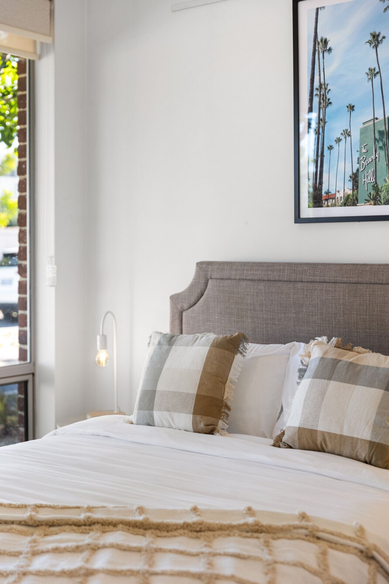 4 bedrooms, desk, iron/ironing board, WiFi