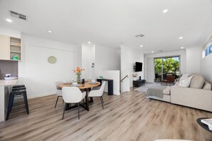TV - Loft & Levels @ Prospect - Contemporary Urban Living (Prospect)