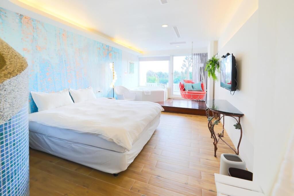 Romantic Double Room, Balcony, Lake View