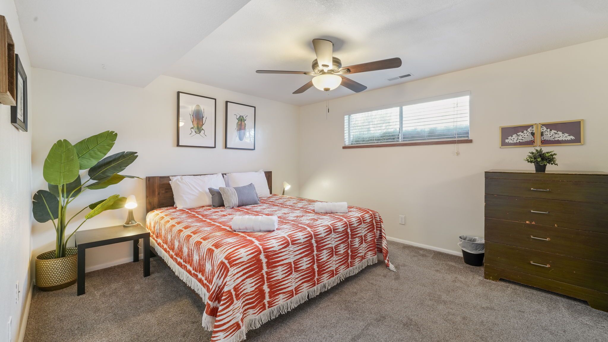 3 soverom, strykejern/-brett, wi-fi og sengetøy