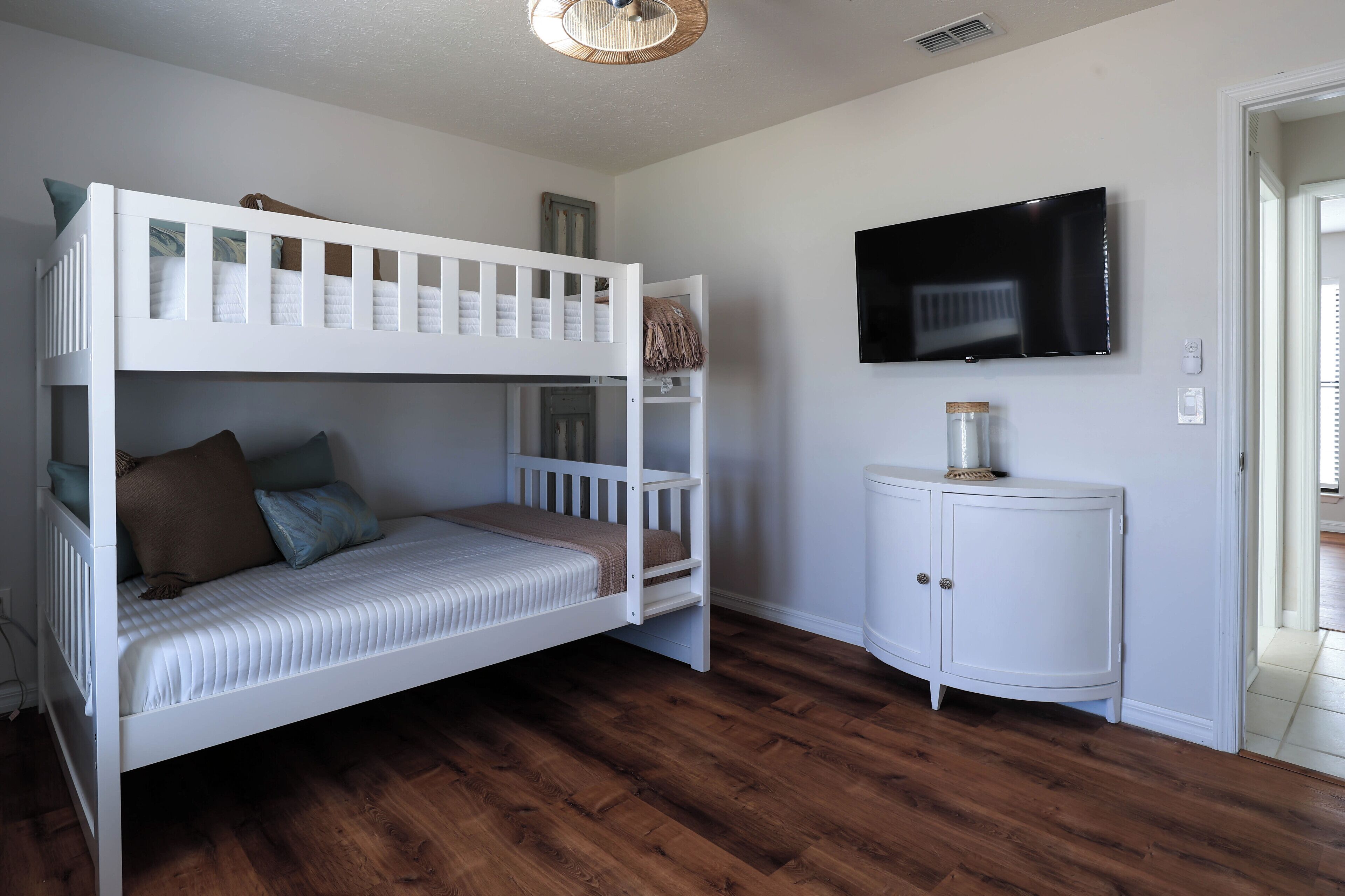 Strykejern/-brett, wi-fi (inkludert) og sengetøy