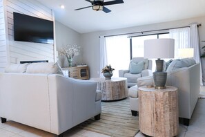 Smart TV - MAY DISCOUNT! New Listing! Private Pool & Hot Tub! Near the Beach! (Panama City Beach)