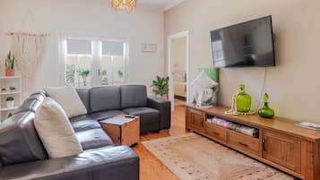 TV, DVD player, offices