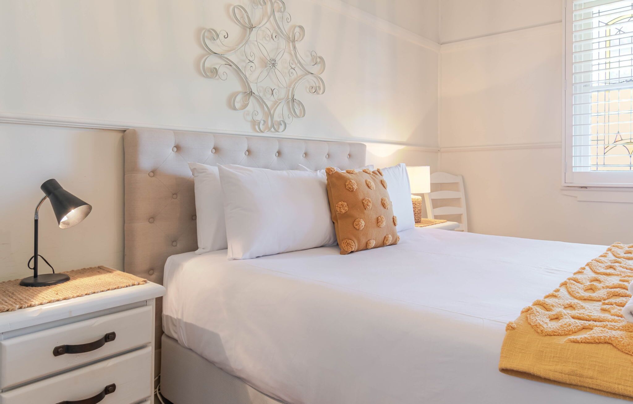 3 bedrooms, desk, iron/ironing board, travel cot