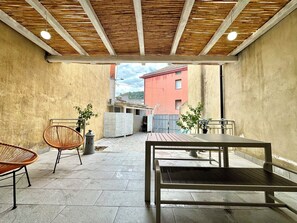 Outdoor dining - " La Corte Segreta " (Bari Sardo)