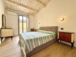 Room - " La Corte Segreta " (Bari Sardo)