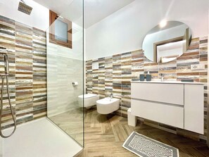 Bathroom - "Le Corti Sarde On The Hill" (Bari Sardo)
