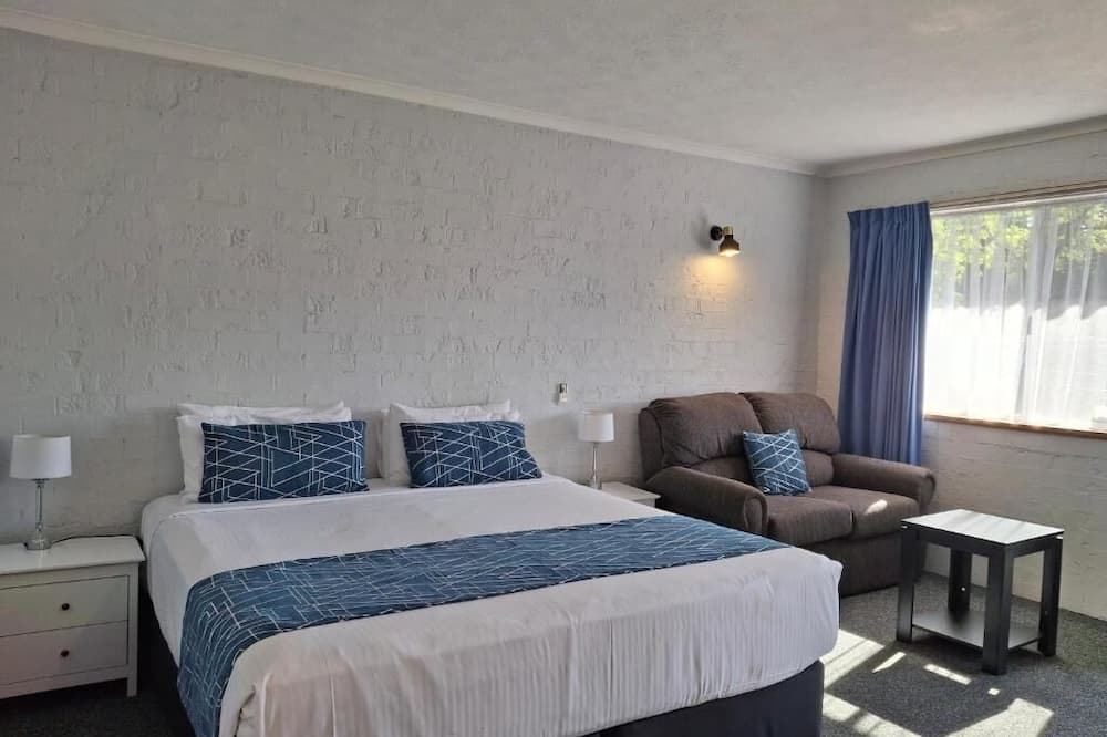 BLUE DIAMOND MOTOR INN