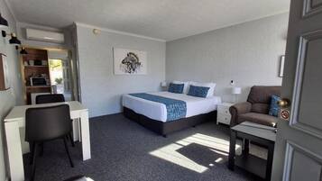 Deluxe Room, Garden View