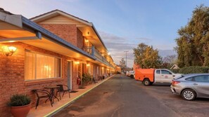 Exterior - BLUE DIAMOND MOTOR INN (Dubbo)