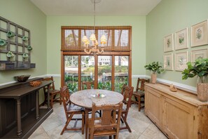 Dining - 4BR Fairway Retreat · Steps to Golf, Minutes to Beach (Pawleys Island)