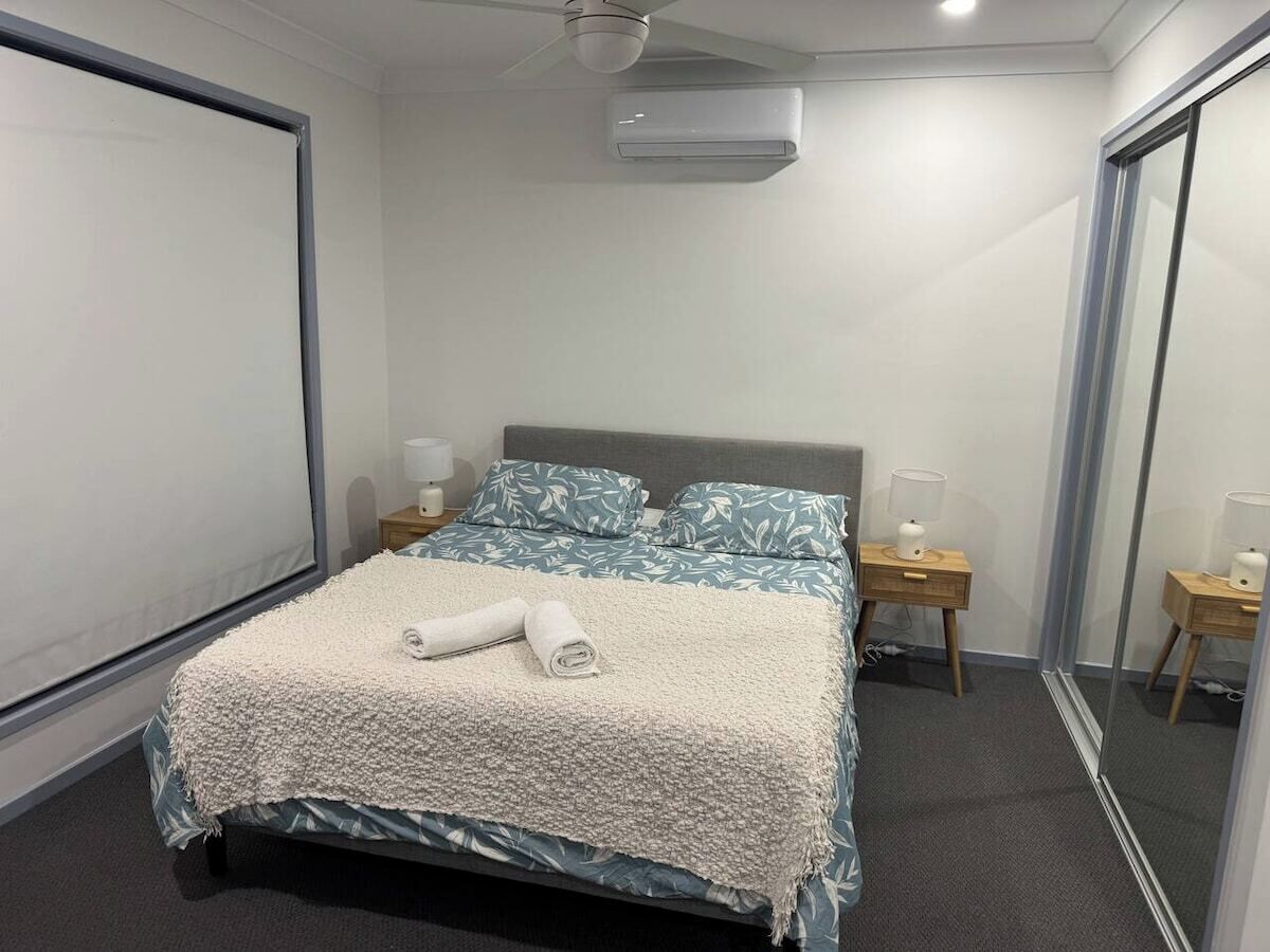 4 bedrooms, WiFi, bed sheets