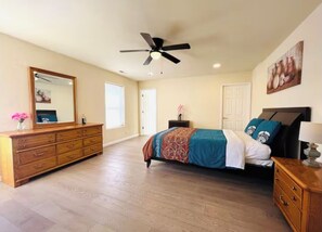 6 間睡房、熨斗/熨衫板、Wi-Fi、床單