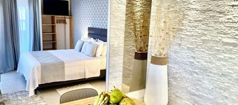 Beautiful studio located across Paofai park in Papeete