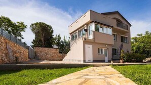 Unclassified image, 3 of 23, button - Holiday flat with terrace (Malinska)