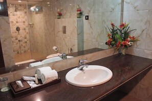 Executive Double Room | Bathroom | Slippers - Hotel Hemaadri Grand (Hyderabad)