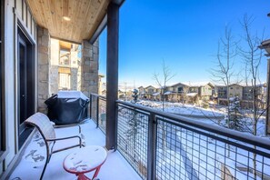 Property grounds - Canyons Resort Condo | 1 Min to Cabriolet | Free On-Call Ski Shuttle | Hot Tub (Park City)