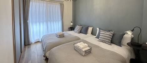 4 soverom, strykejern/-brett, wi-fi og sengetøy