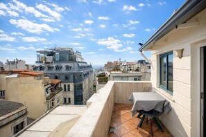 Double Room, Balcony, City View | Outdoor dining - Hotel Pera Capitol & Taksim İstiklal (İstanbul)