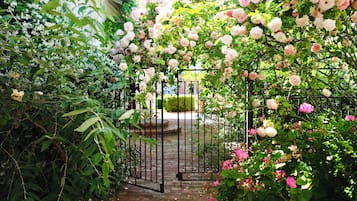 Enceinte de lâhĂ©bergement