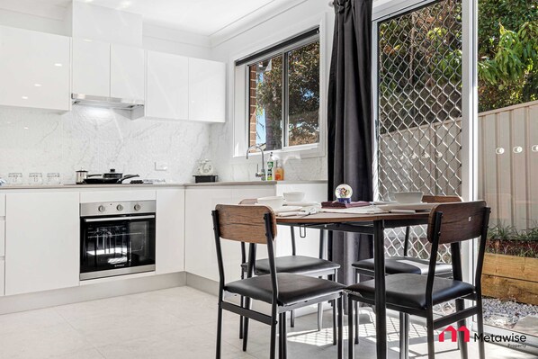 Private kitchen - MetaWise BnB Modern 2BR Self-Contained Guest Suite (Woodbine)