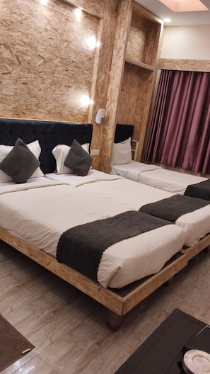 Deluxe Double Room, City View | Free WiFi - Hotel comfort & Terrace Lounge Deoghar (Deoghar)