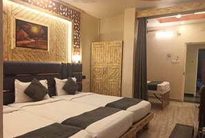 Deluxe Double Room, City View | Free WiFi - Hotel comfort & Terrace Lounge Deoghar (Deoghar)