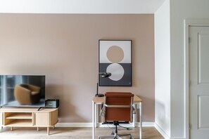 Interior - Blueground | West Bellevue, view, nr Lake Washington (Bellevue)