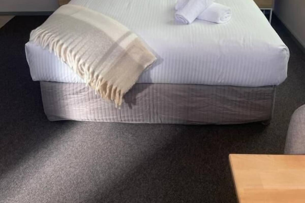 Studio, Courtyard View | Desk, laptop workspace, free WiFi