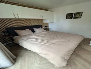 32 bedrooms, bed sheets - Palette Resort De-steppe Family Stay (Ulicoten)