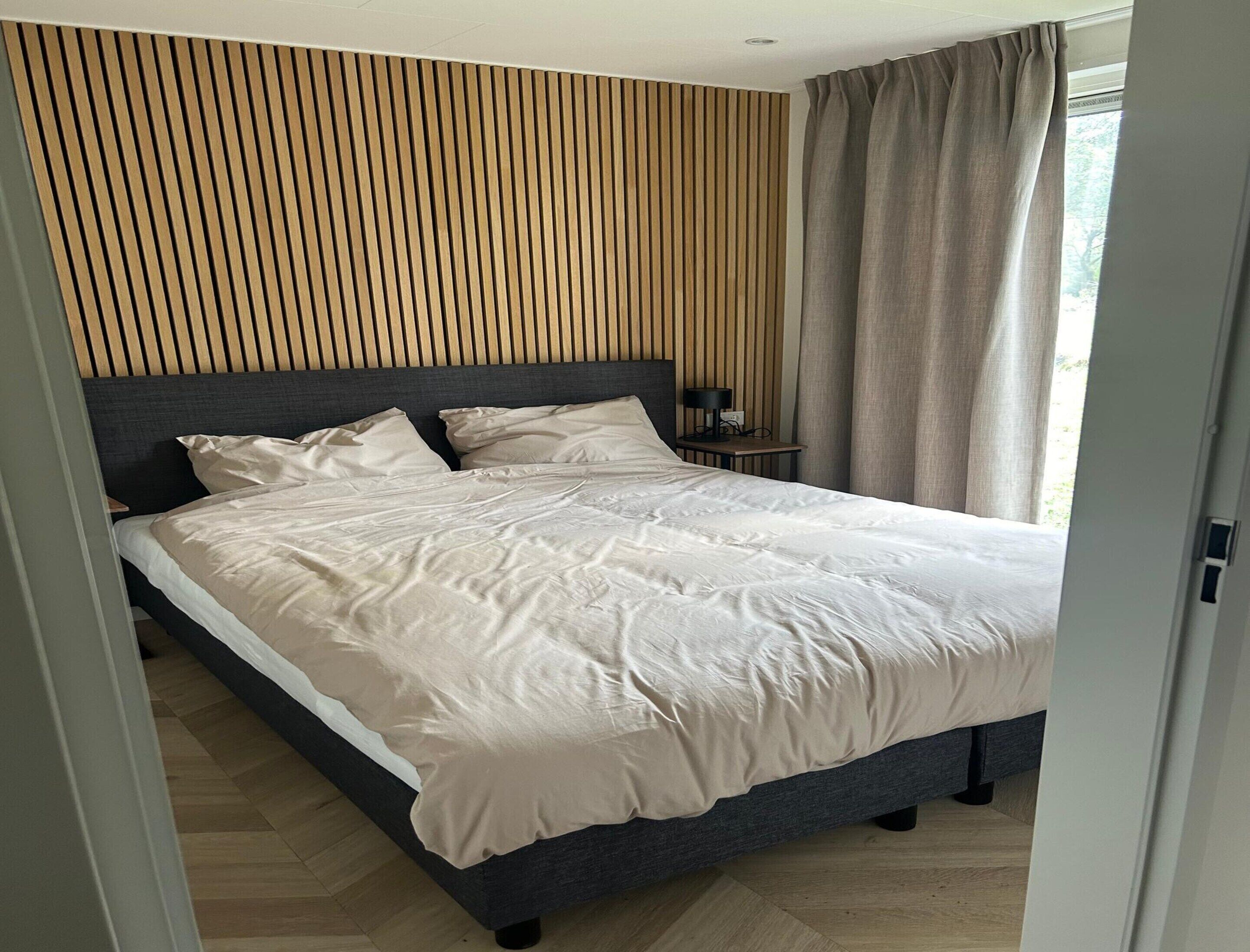 32 chambres, draps fournis