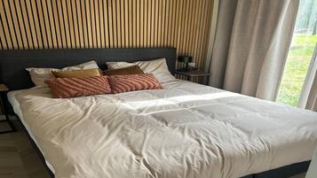 Superior-Haus, 4 Schlafzimmer | 32 Schlafzimmer, Bettwäsche