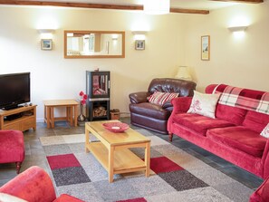 Living area - Little Content Farm Cottage (Gunwalloe, near Helston)